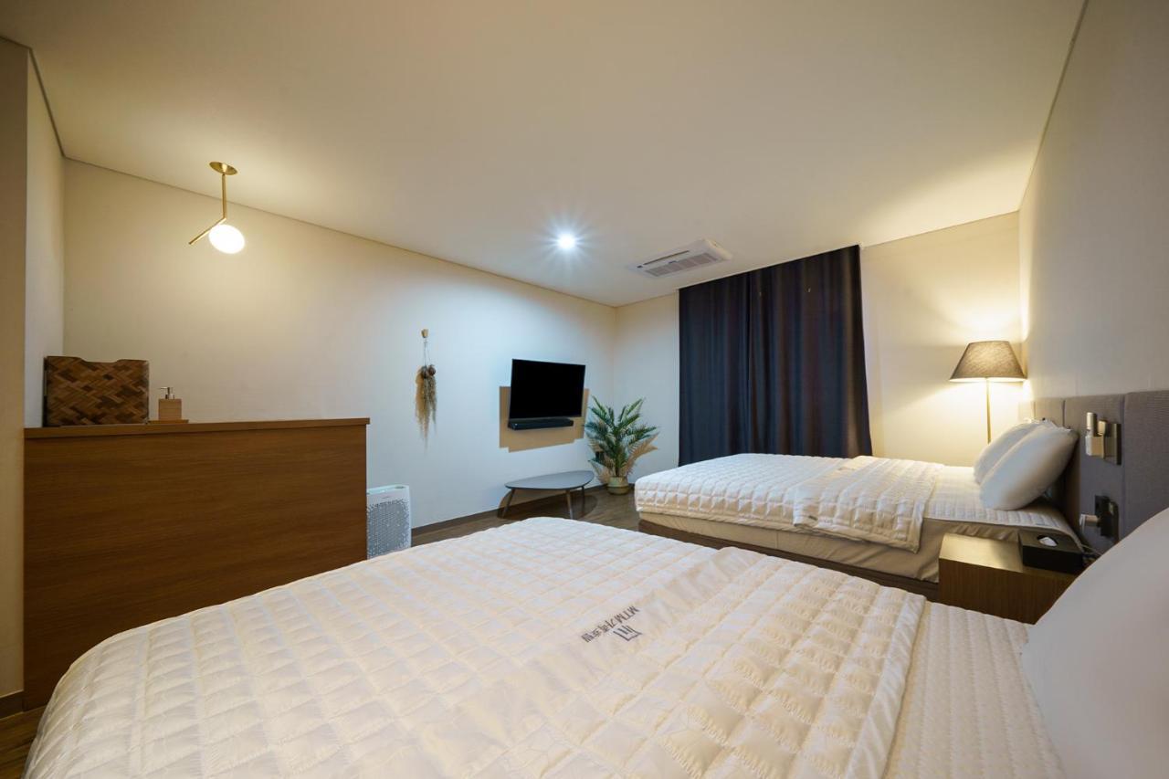 גייאונגג'ו Mtm Family Hotel מראה חיצוני תמונה