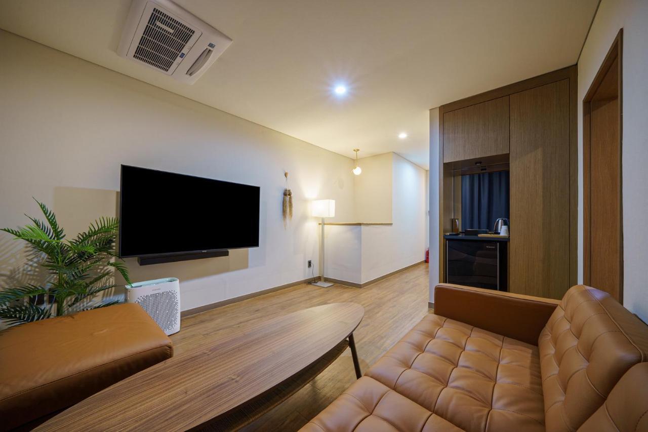 גייאונגג'ו Mtm Family Hotel מראה חיצוני תמונה